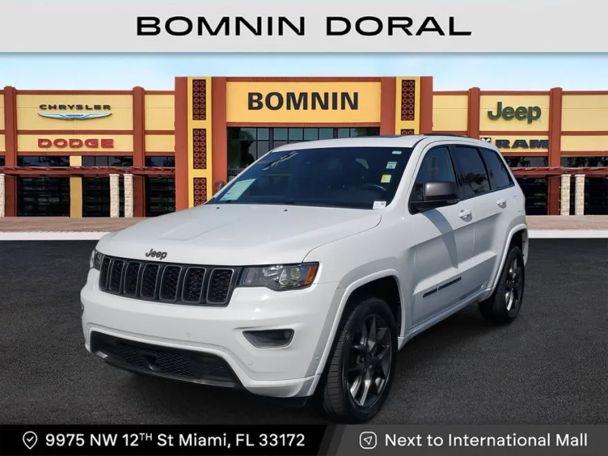 2021 Jeep Grand Cherokee Anniversary Edition photo 1
