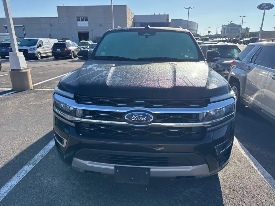 2022 Ford Expedition MAX Limited photo 1