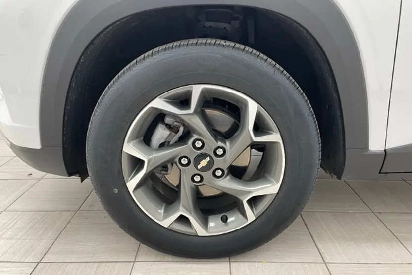 2024 Chevrolet Trax photo 1