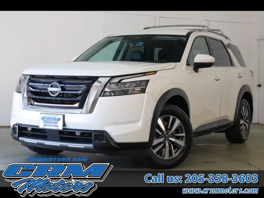 2023 Nissan Pathfinder SL photo 1
