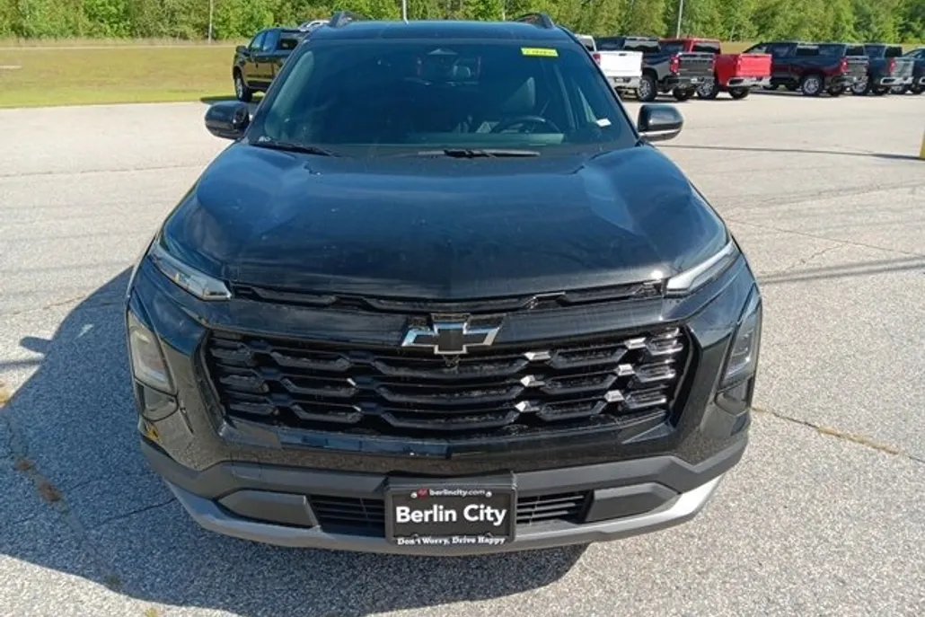 2026 Chevrolet Equinox LT photo 1