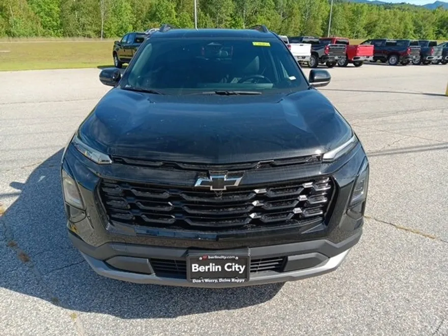 2026 Chevrolet Equinox LT photo 1