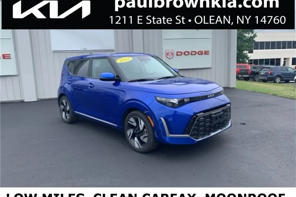 2023 Kia Soul GT-Line photo 1