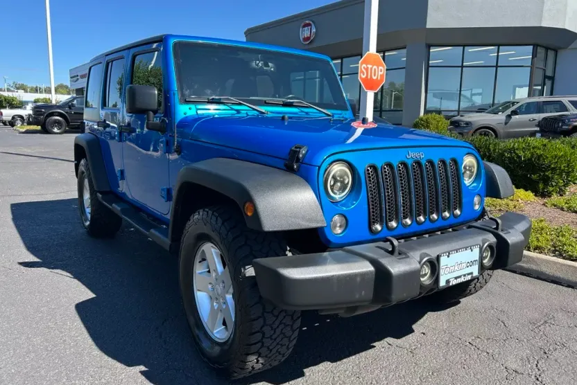 2016 Jeep Wrangler Unlimited Sport photo 1
