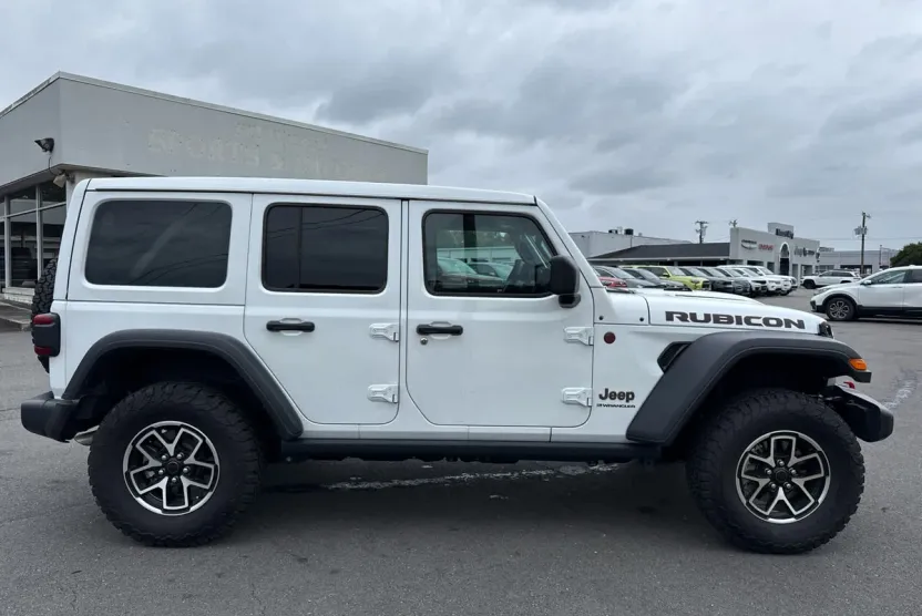 2025 Jeep Wrangler Rubicon photo 1