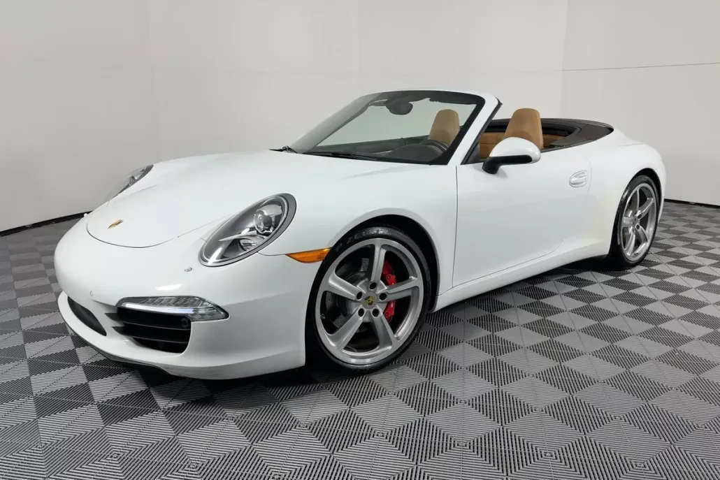 2016 Porsche 911 S Cabriolet photo 1