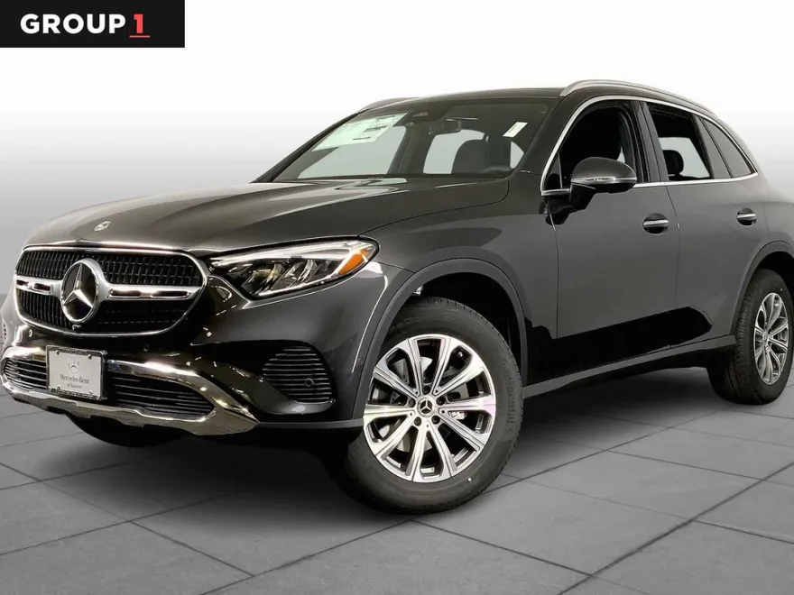2025 Mercedes Benz GLC 300 4MATIC photo 1