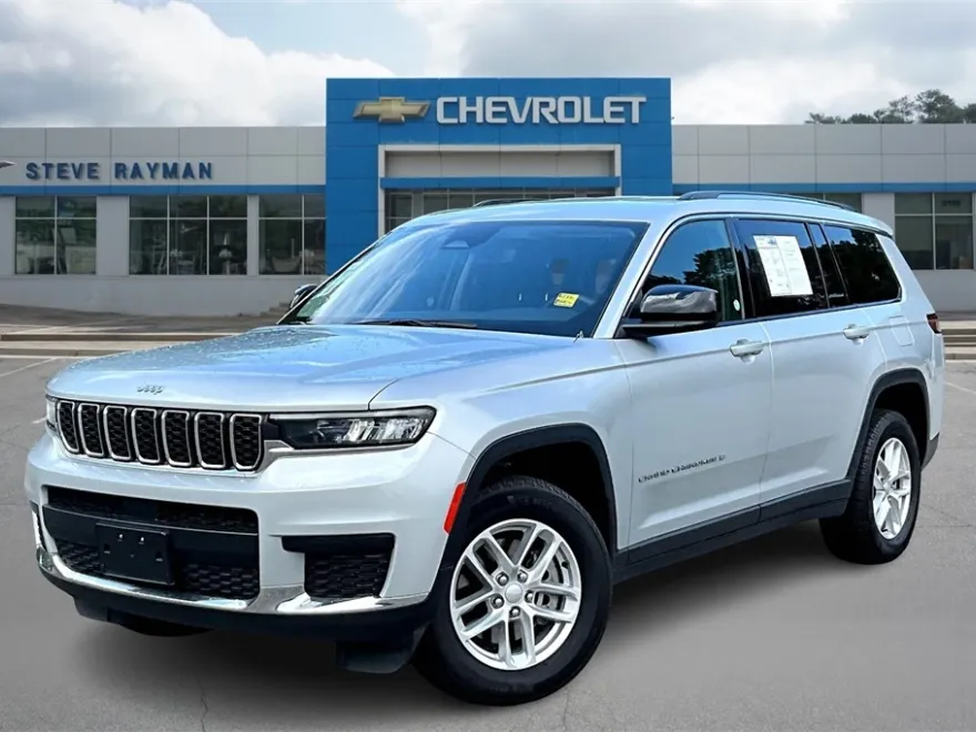 2023 Jeep Grand Cherokee Laredo photo 1