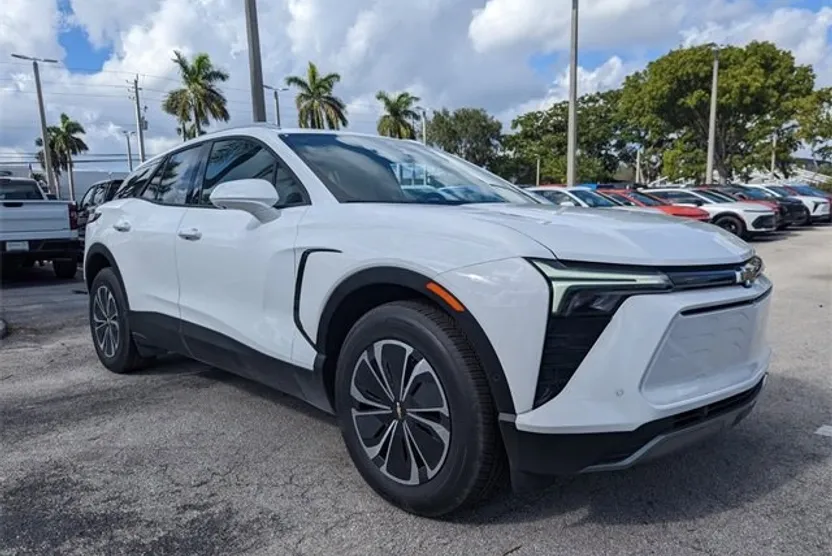 2025 Chevrolet Blazer EV photo 1