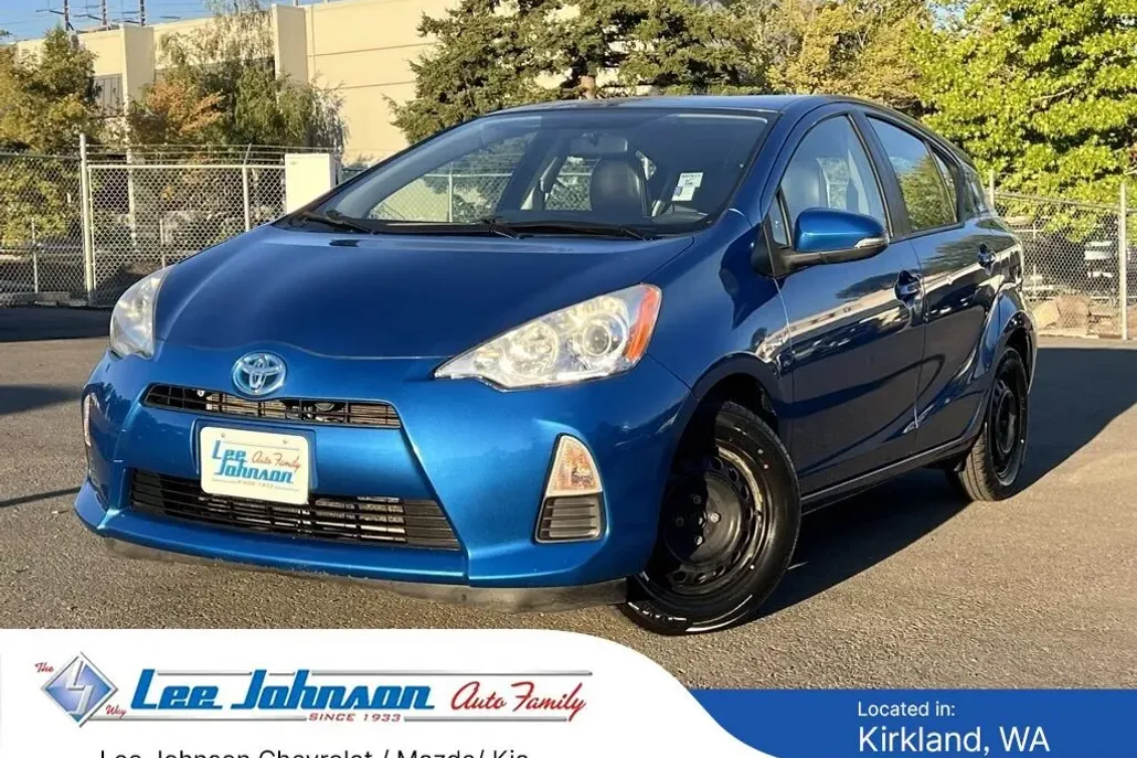 2013 Toyota Prius C One photo 1