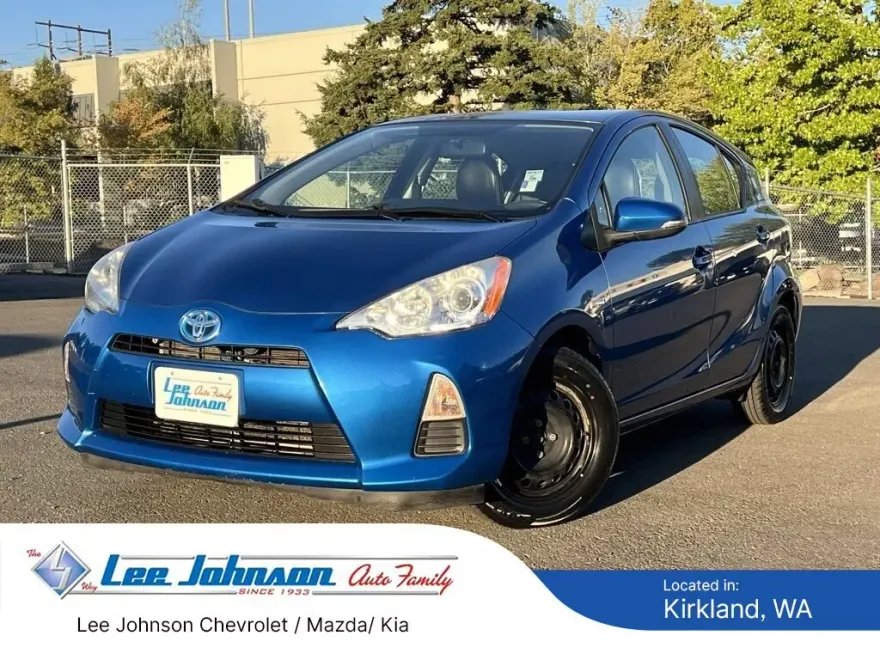 2013 Toyota Prius C One photo 1