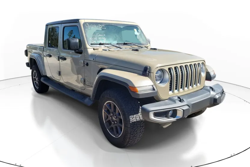 2022 Jeep Gladiator Overland photo 1