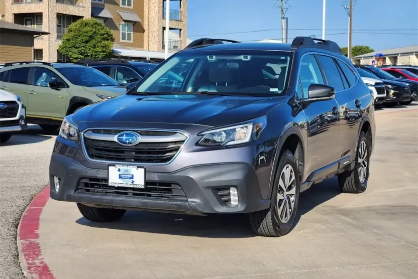 2022 Subaru Outback Premium photo 1