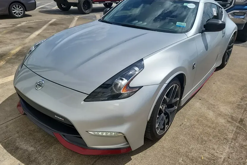 2015 Nissan 370Z Nismo photo 1