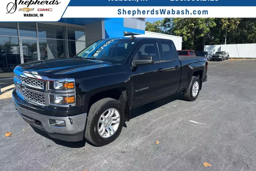 2015 Chevrolet Silverado 1500 LT photo 1