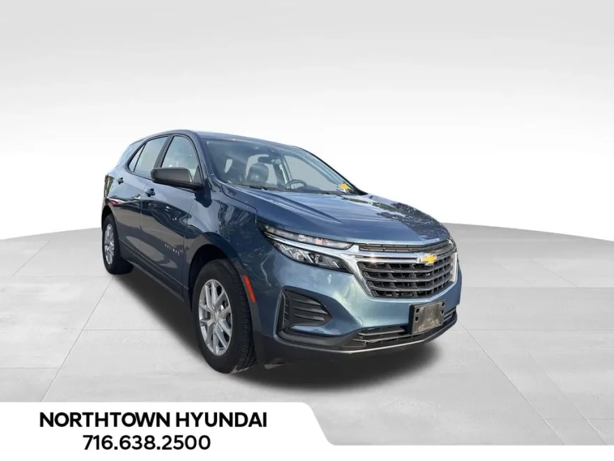 2024 Chevrolet Equinox LS photo 1