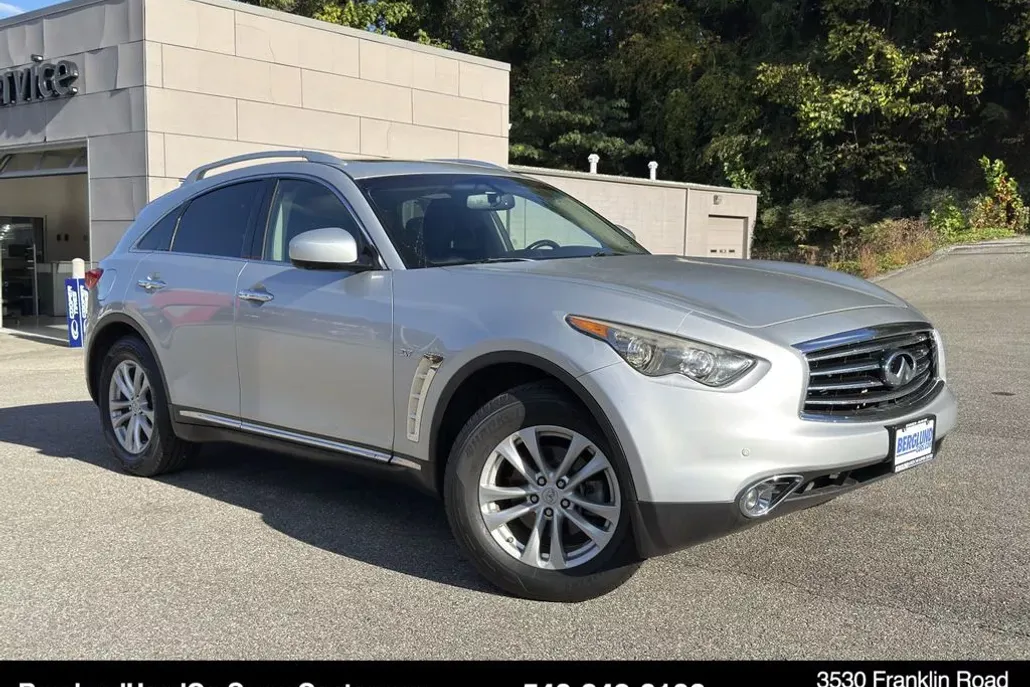 2016 Infiniti QX70 Base photo 1
