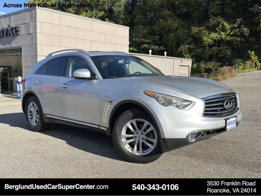 2016 Infiniti QX70 Base photo 1