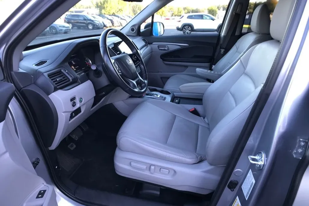 2022 Honda Pilot Special Edition photo 1