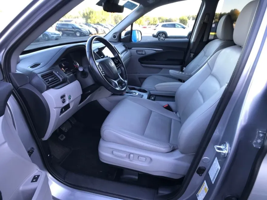 2022 Honda Pilot Special Edition photo 1