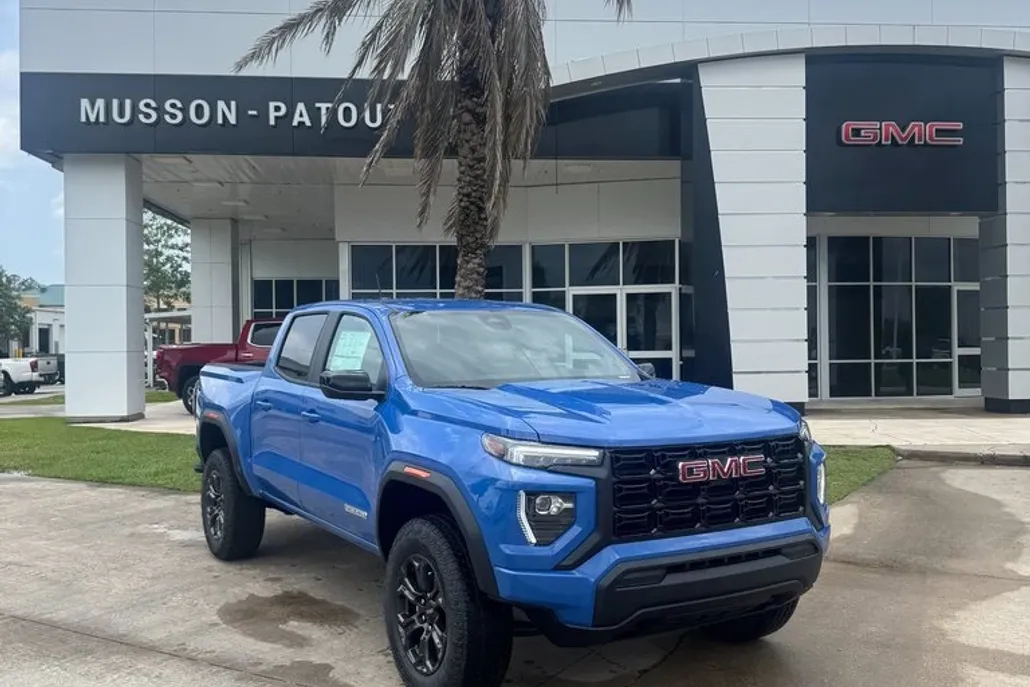 2025 Gmc Canyon Elevation photo 1