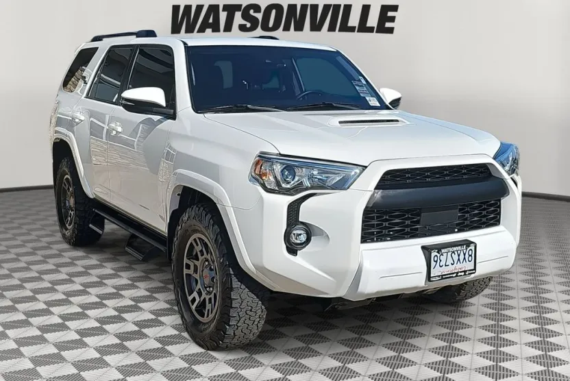 2021 Toyota 4Runner TRD Off-Road Premium photo 1