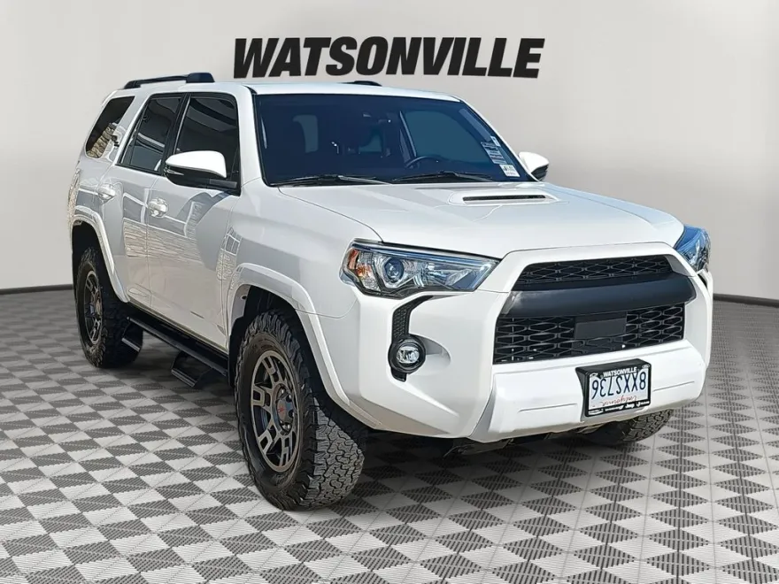 2021 Toyota 4Runner TRD Off-Road Premium photo 1