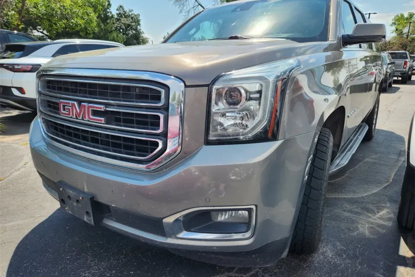 2019 Gmc Yukon XL SLT photo 1