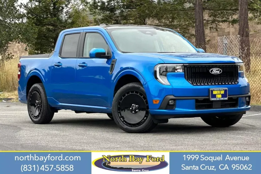 2025 Ford Maverick photo 1