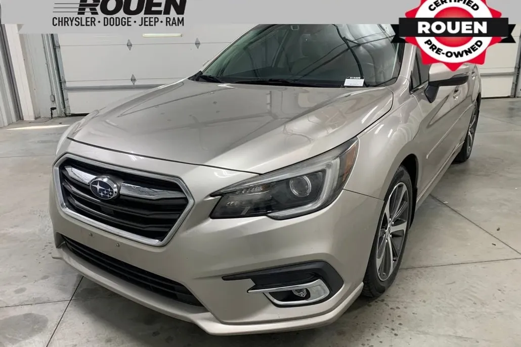 2018 Subaru Legacy 3.6R Limited photo 1