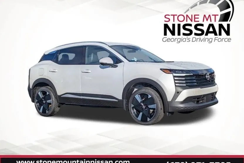 2025 Nissan Kicks SR photo 1