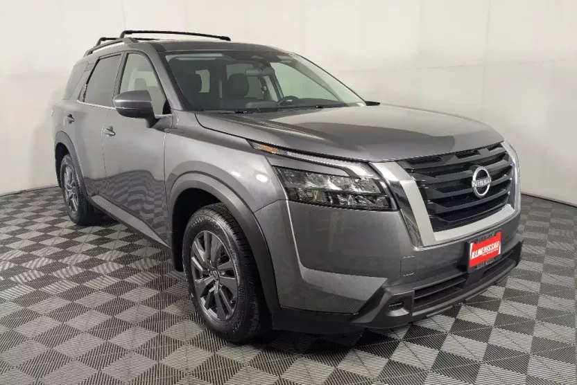 2025 Nissan Pathfinder SV photo 1