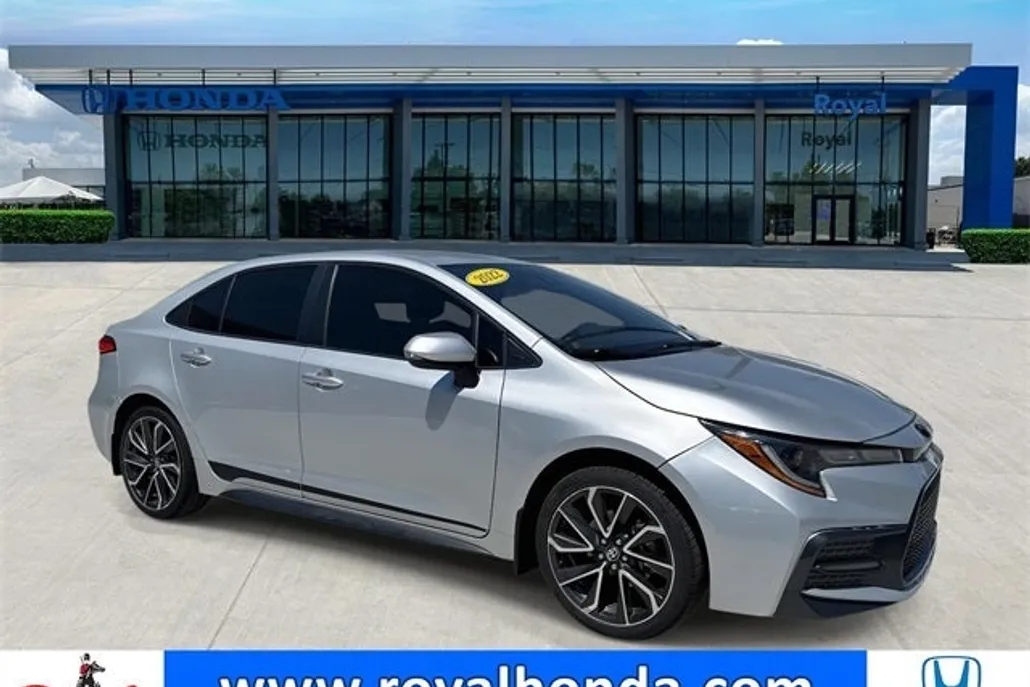 2022 Toyota Corolla SE photo 1