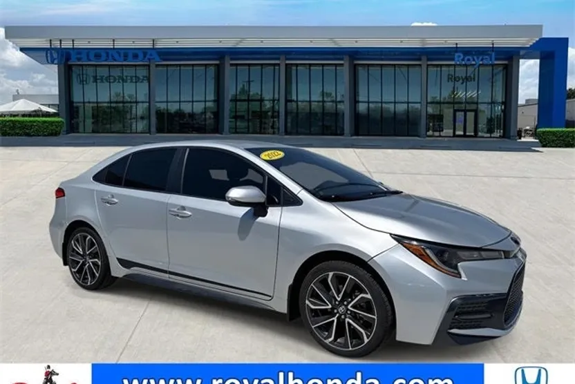 2022 Toyota Corolla SE photo 1