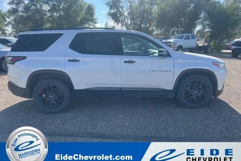 2018 Chevrolet Traverse Premier photo 1