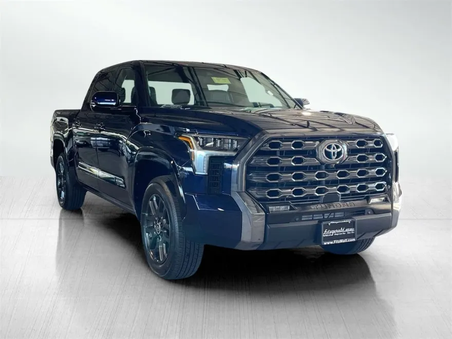 2024 Toyota Tundra Platinum photo 1