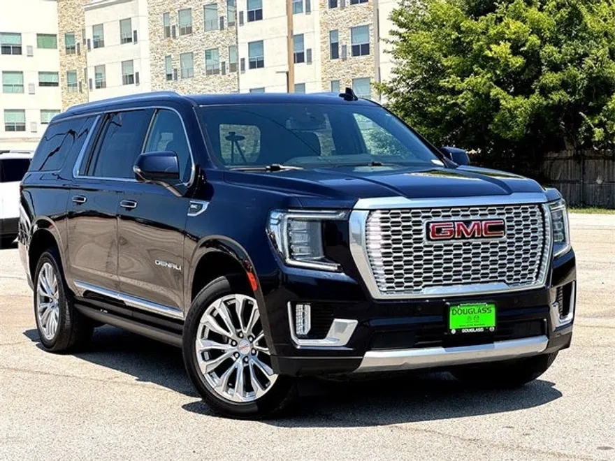 2023 Gmc Yukon XL Denali photo 1