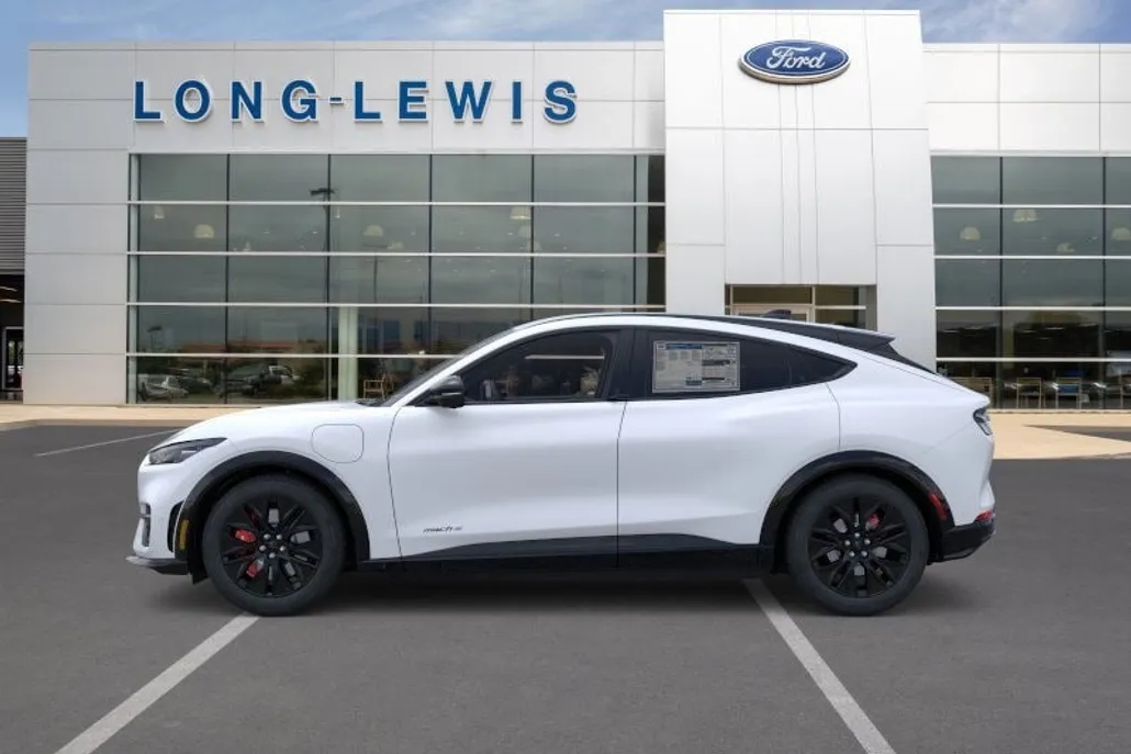 2025 Ford Mustang Mach-E Premium photo 1