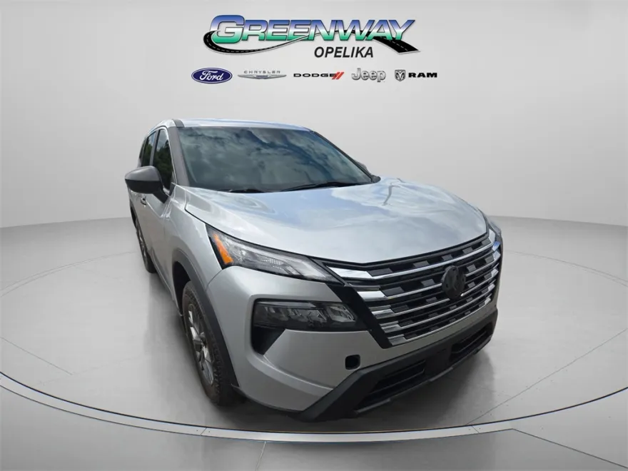 2024 Nissan Rogue S photo 1