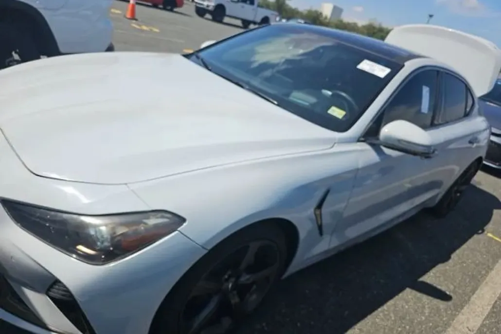 2022 Kia K5 GT-Line photo 1