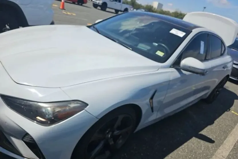 2022 Kia K5 GT-Line photo 1