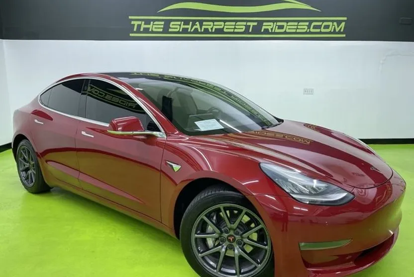 2020 Tesla Model 3 Standard Range Plus photo 1