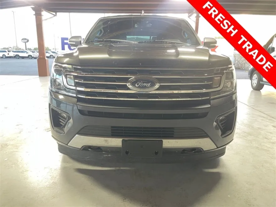 2019 Ford Expedition XLT photo 1