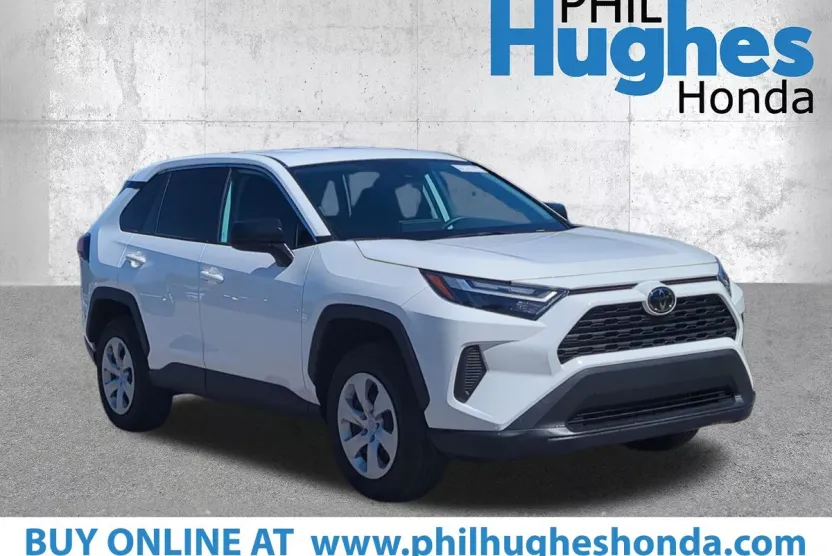 2024 Toyota RAV4 LE photo 1