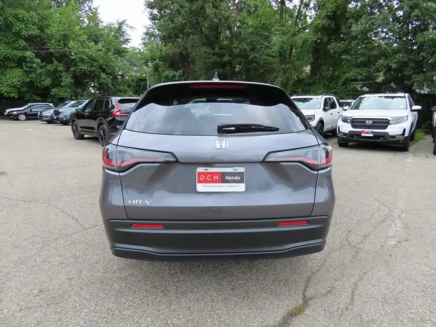 2026 Honda HR-V LX photo 1