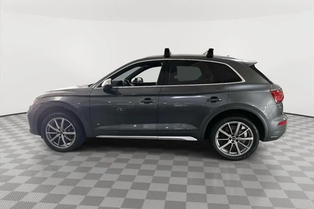 2022 Audi SQ5 Premium photo 1