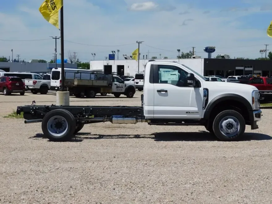 2024 Ford F-550 XL photo 1