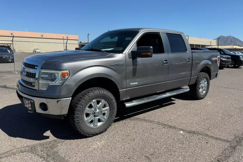 2014 Ford F-150 XLT photo 1