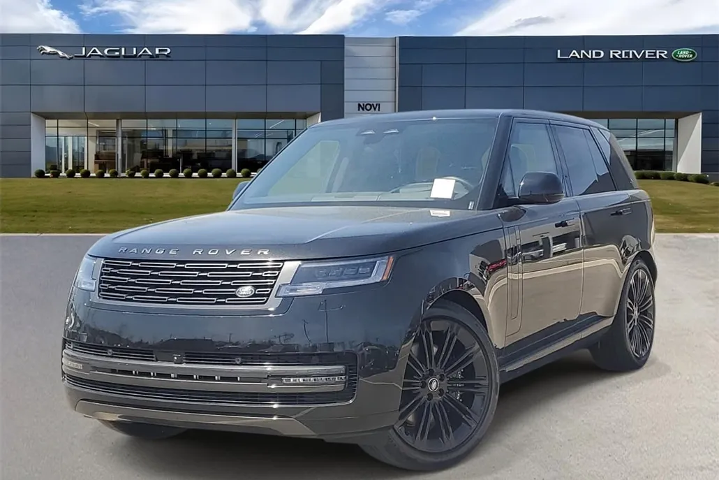 2025 Land Rover Range Rover SE photo 1