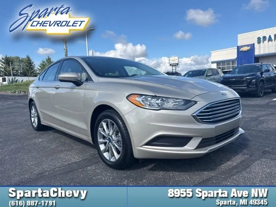 2017 Ford Fusion SE photo 1